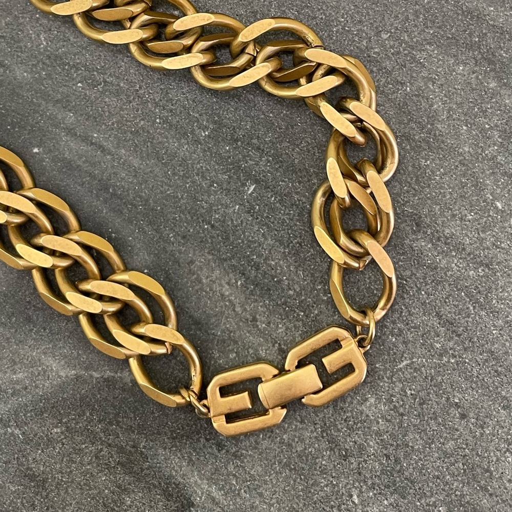 Vintage Givenchy Chunky Gold Chain Necklace - Picture 10 of 17